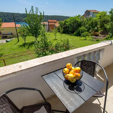 Apartment Beach Front Apartment In Kampor