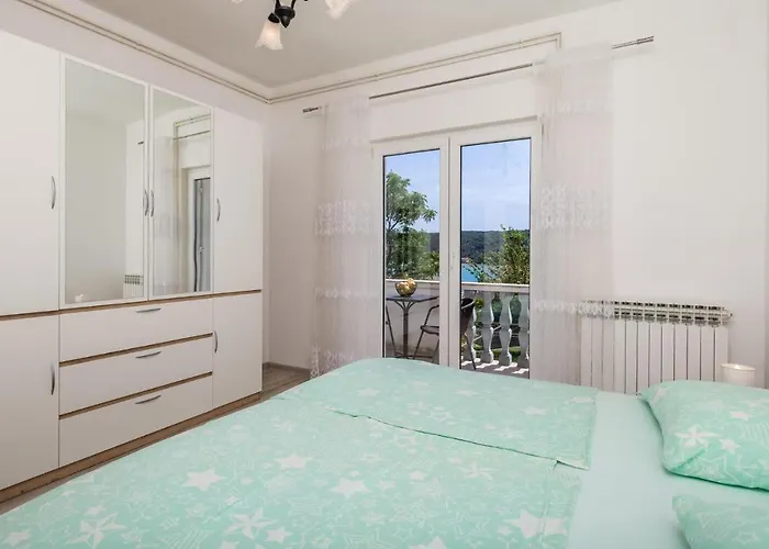 Apartman 1 Bedroom Amazing In Kampor