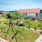1 Bedroom Amazing In *