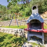 1 Bedroom Amazing In *