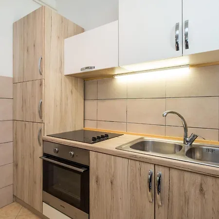 Apartament Front In