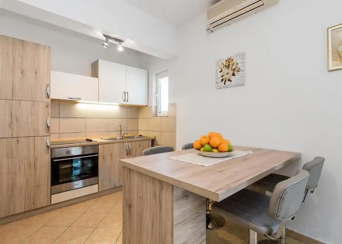 Daire 1 Bedroom Amazing In Kampor